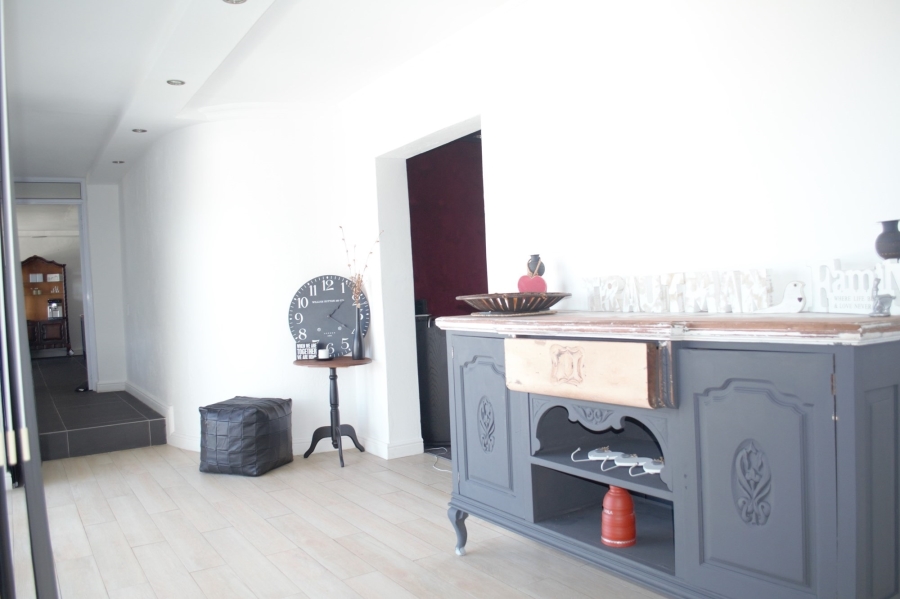 6 Bedroom Property for Sale in Perlemoenbaai Western Cape